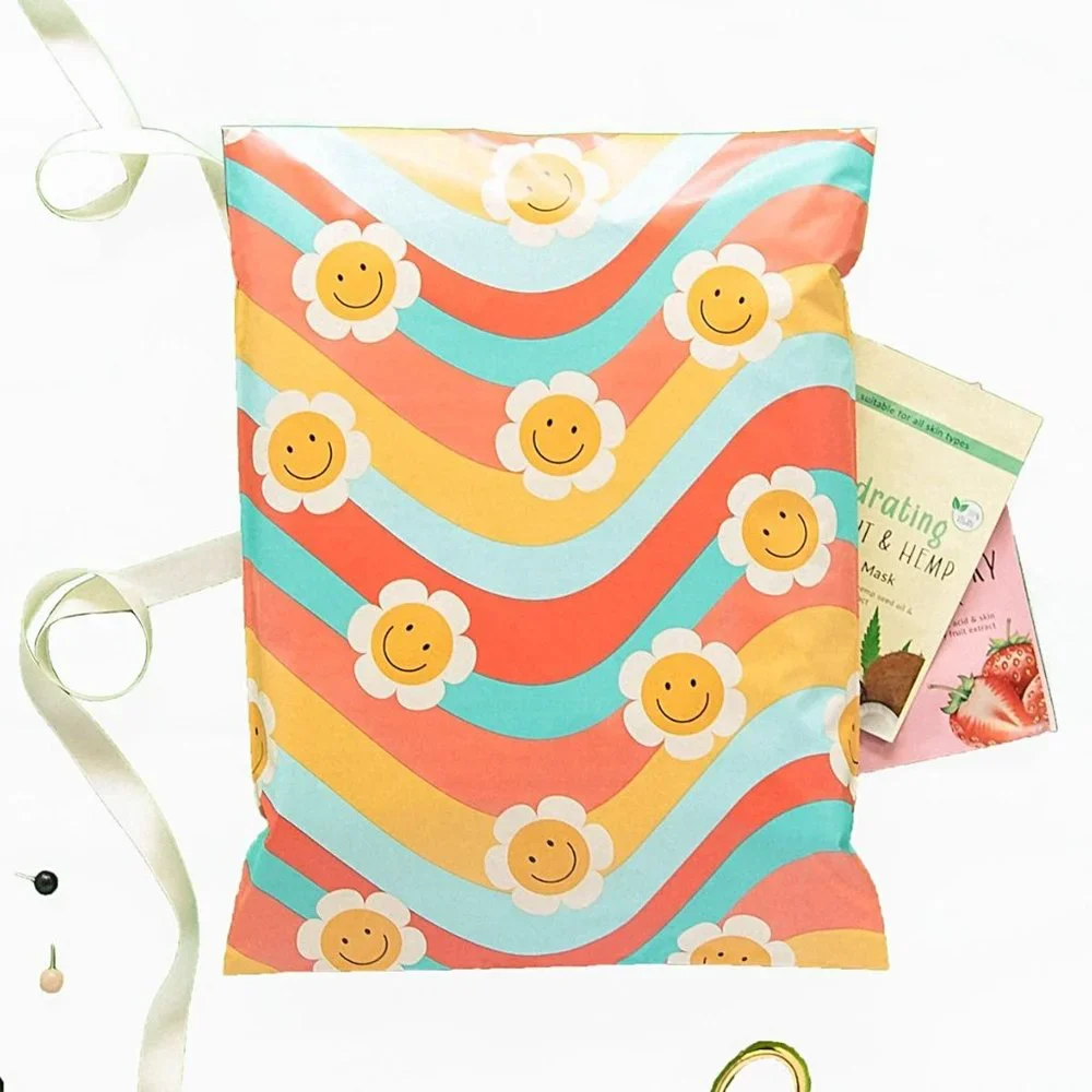 Wavy Daisy Poly Mailers 10x13 Pack of 25